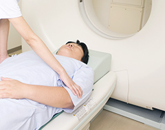 より詳しい検査が必要な場合は連携病院でCT/MRI検査が可能
